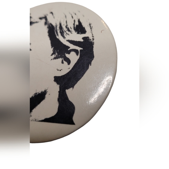 Vintage Andy Warhol Pin - Picture 3 of 9